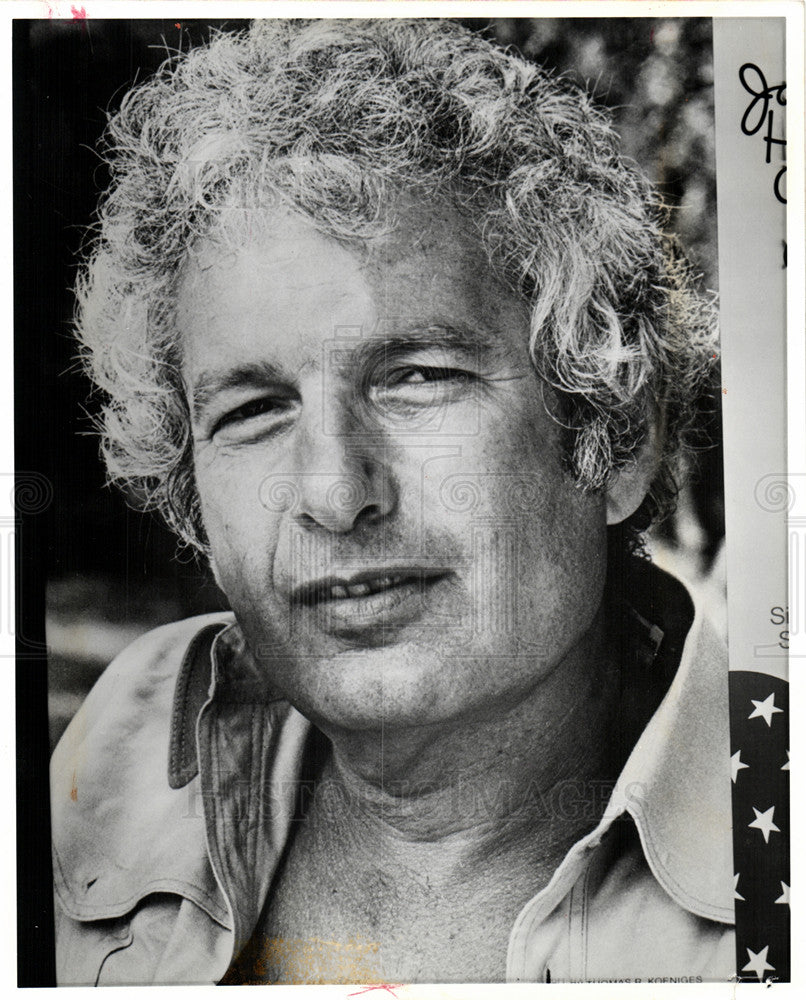 1979 Press Photo Joseph Heller Good as Gold - Historic Images