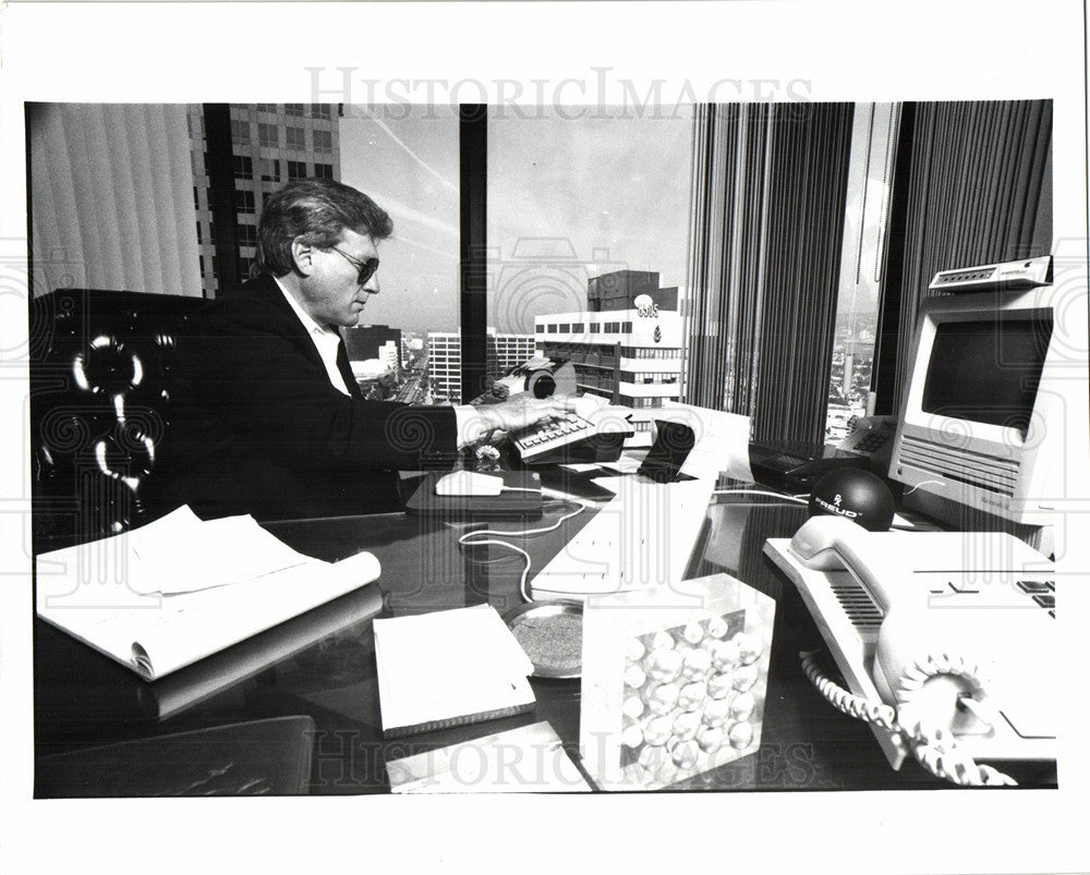 1990 Press Photo Alann Heldfond Corporate - Historic Images