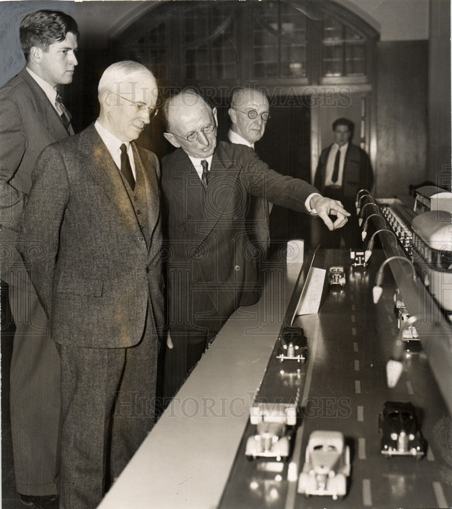 1939 Press Photo Life Conference Ann Arbor Heinze - Historic Images