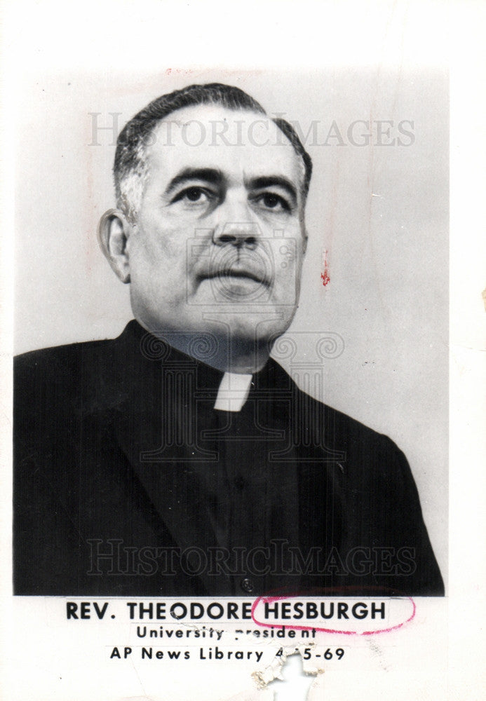 1969 Press Photo Rev. Theodore Hesburgh Priest Presiden - Historic Images