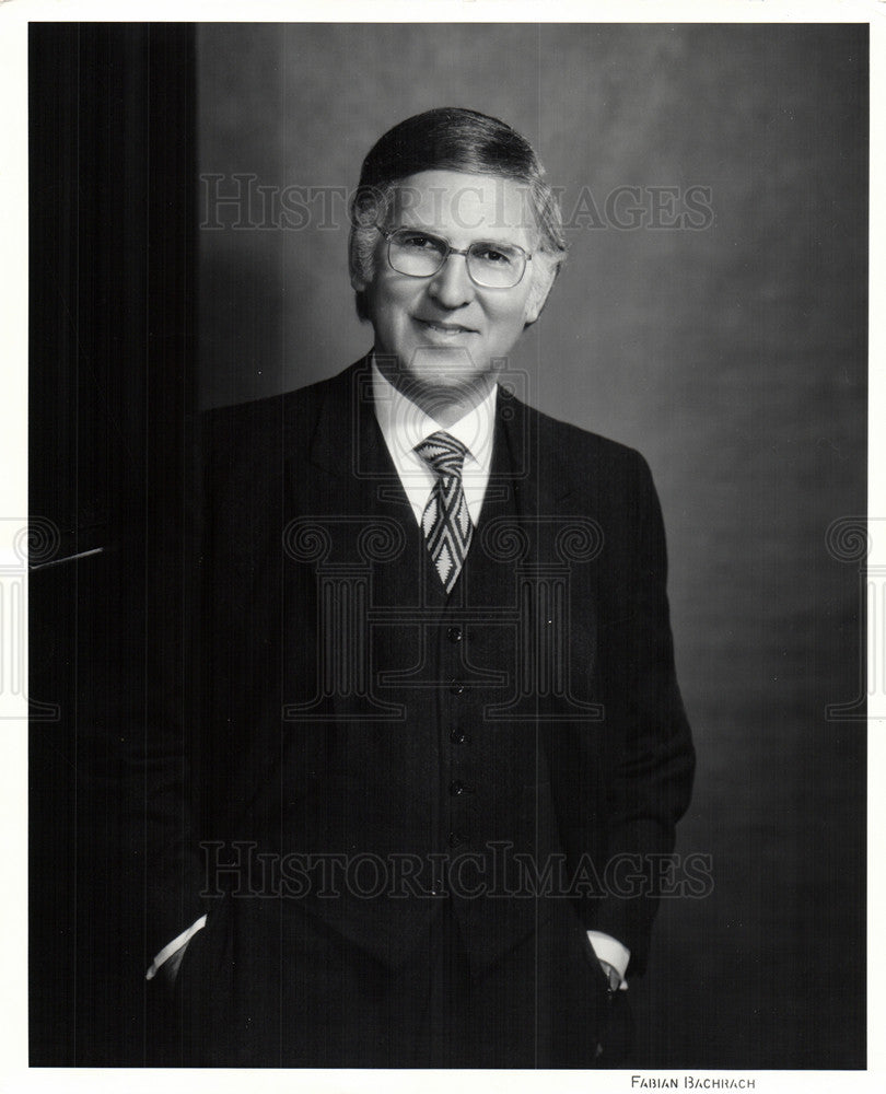 1975 Press Photo Rabbi Hertz Temple Bethel Detroit - Historic Images