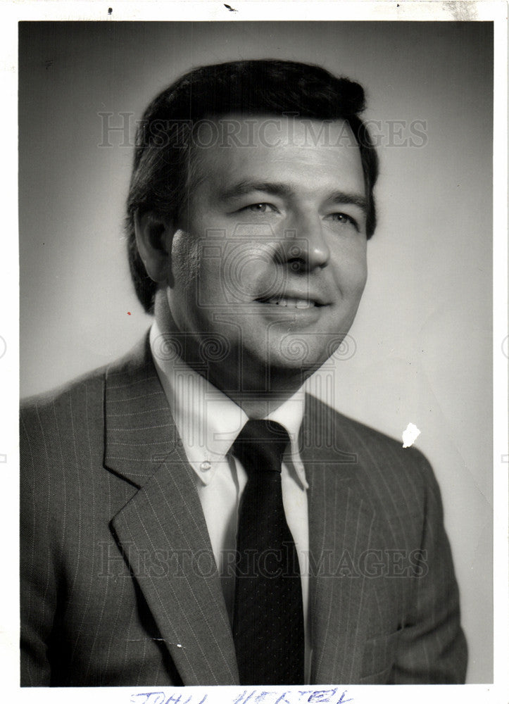 1992 Press Photo John Hertel commissioner Macomb County - Historic Images