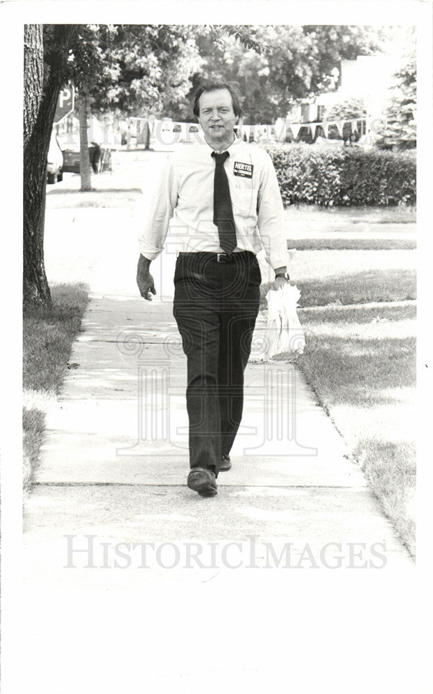 1980 Press Photo Dennis Hertel politician michigan - Historic Images