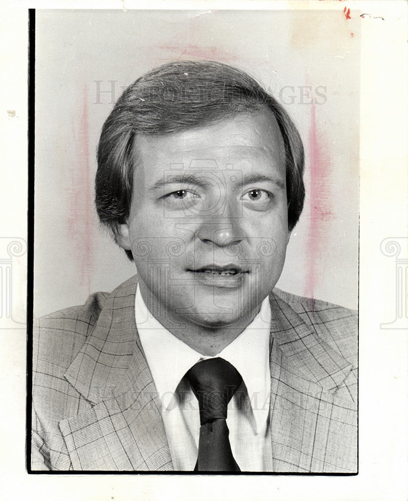 1975 Press Photo Dennis Hertel Detroit Michigan Rep. - Historic Images