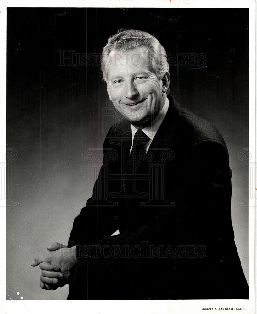 1961 Press Photo Ernest Hemingway gary cooper valley - Historic Images