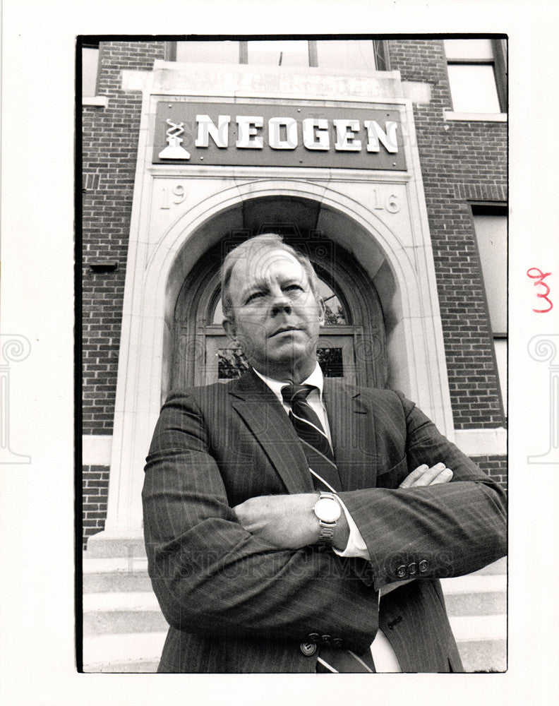1989 Press Photo James Herbert Neogen president Lansing - Historic Images
