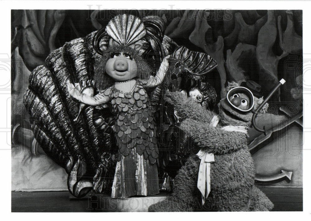 Press Photo Miss Piggy &quot;The Muppets&quot; - Historic Images