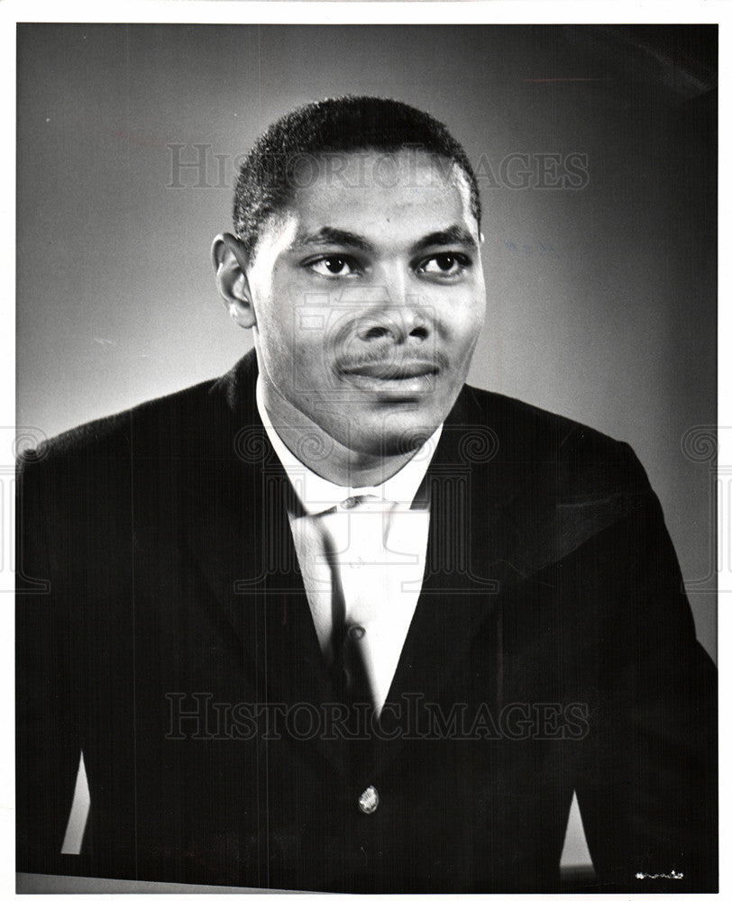 1965 Press Photo Winfield Henry basketball Northeastern - Historic Images