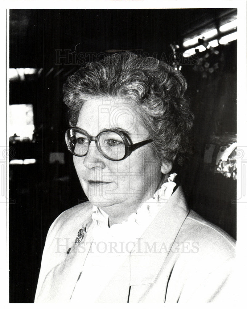 1992 Press Photo Sandra Hill writer editor publications - Historic Images