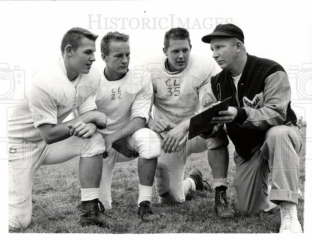 1957 Press Photo Bicounty League Football Rudy Hill - Historic Images