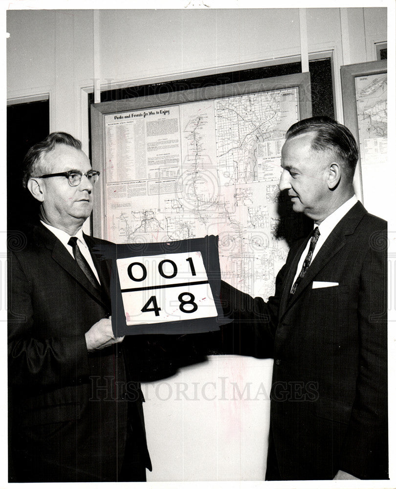 1966 Press Photo Howard E.Hill State Highway Director - Historic Images