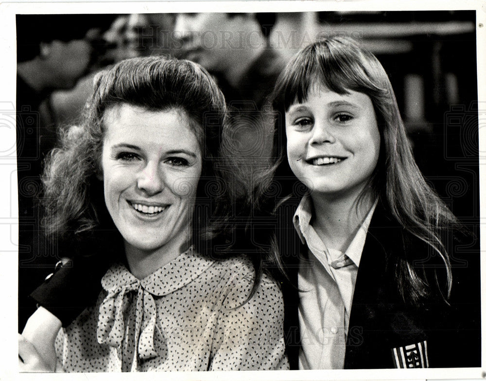 1982 Press Photo Mimi Kennedy Dana Hill television CBS - Historic Images