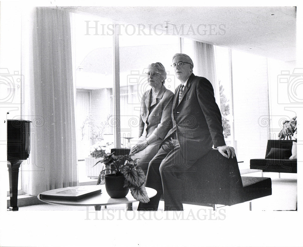 1960 Press Photo Hilberry President Wayne State Detroit - Historic Images