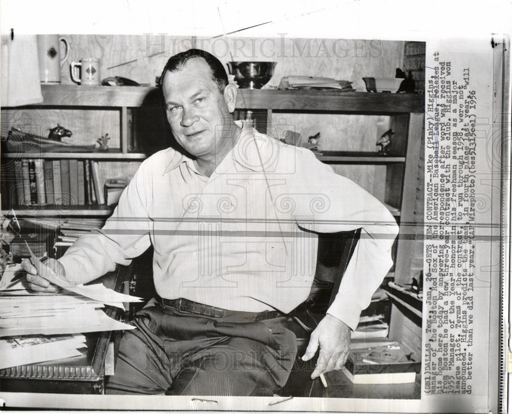 1956 Press Photo Mike Higgins Gets Contract - Historic Images