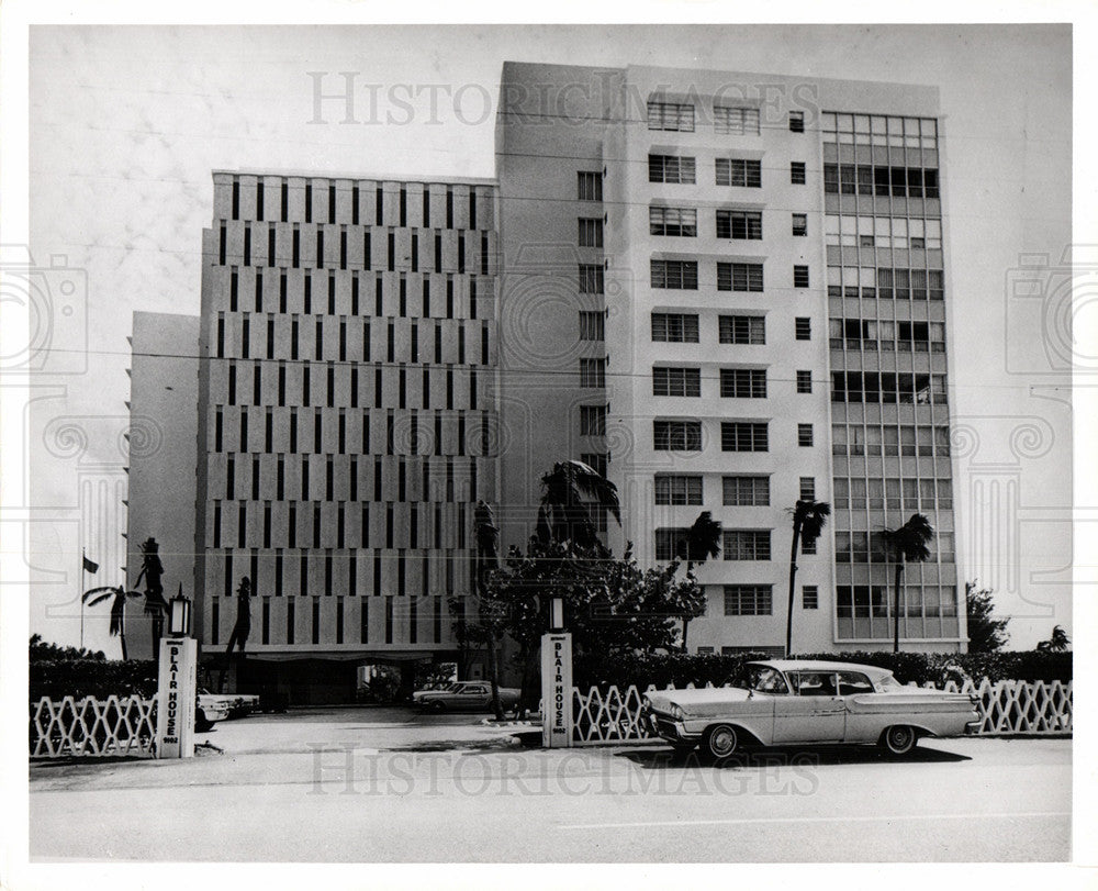 1966 Press Photo James Riddle Jimmy Hoffa apartment - Historic Images