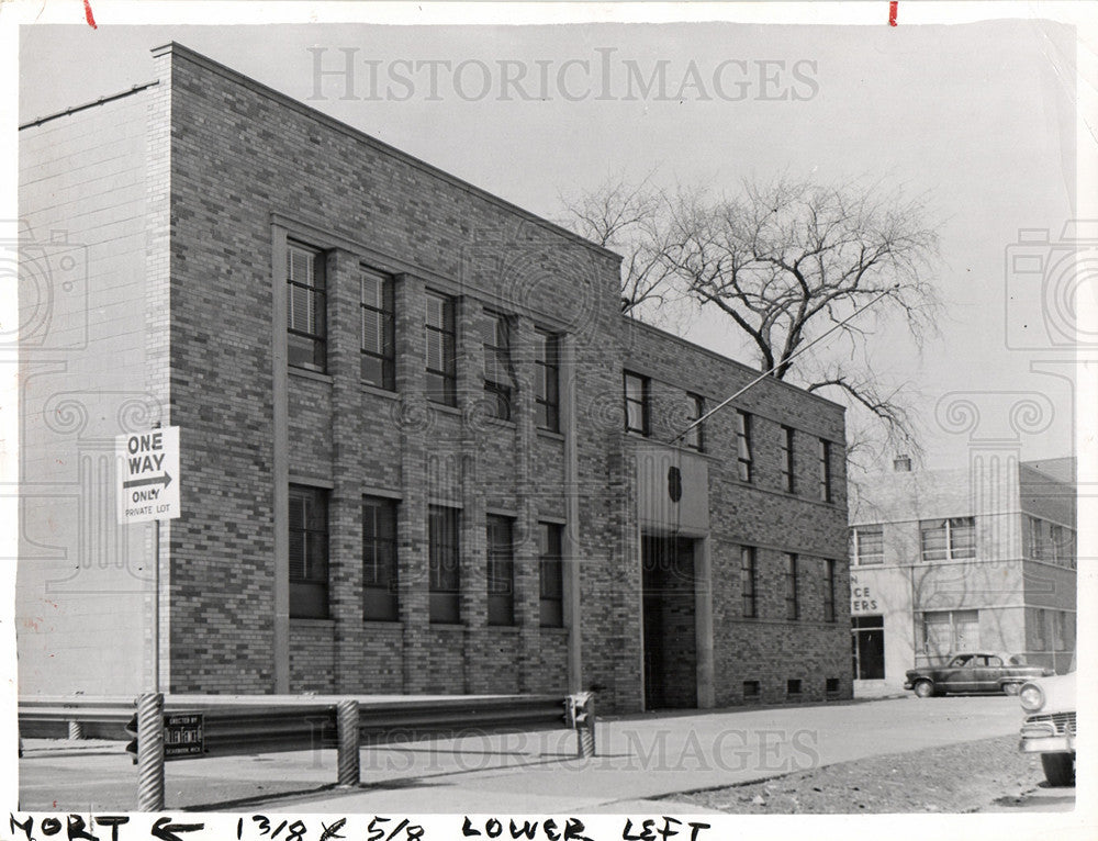 1957 Press Photo BUILDING - Historic Images