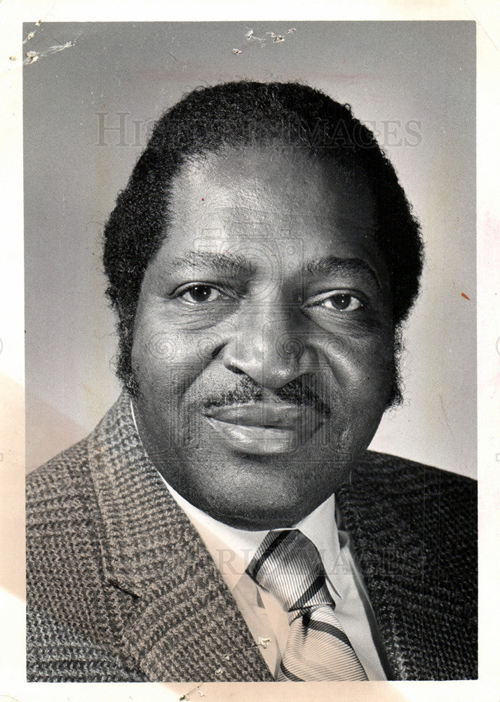 1974 Press Photo David Holmes former chairman - Historic Images