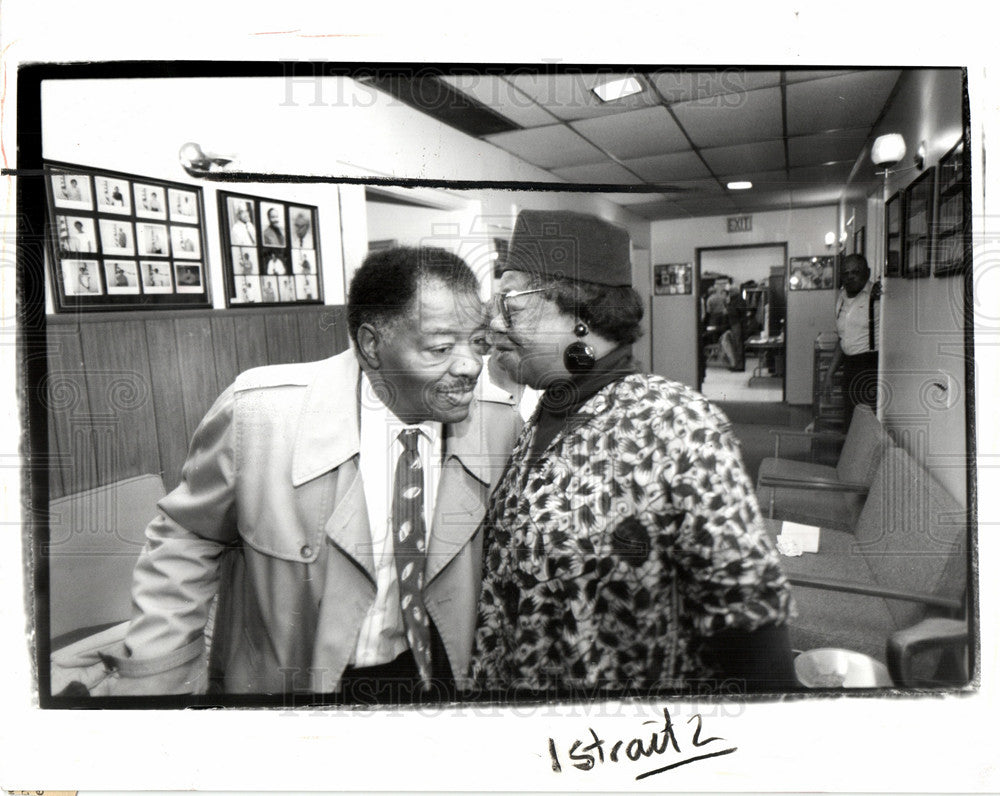 1993 Press Photo Annie Bonds Pontiac Mayor Holland - Historic Images