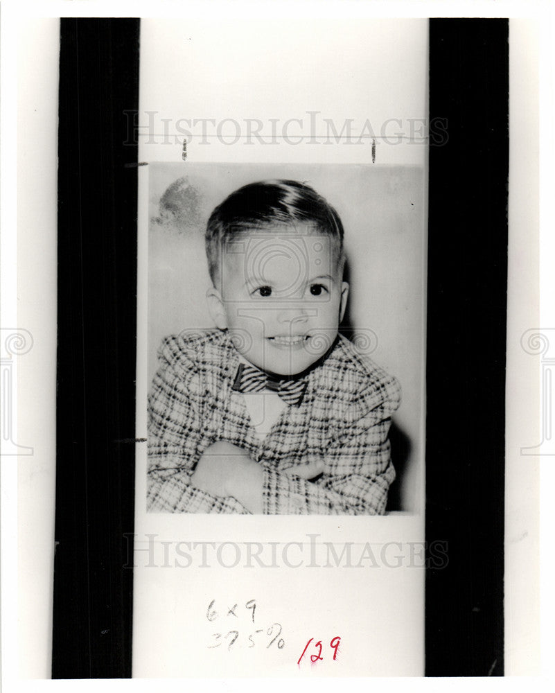 1984 Press Photo Michale Holfield news anchor - Historic Images