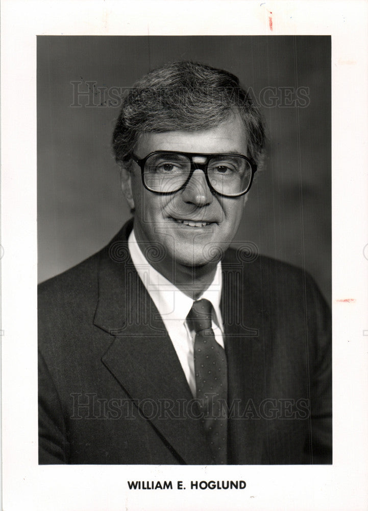 1992 Press Photo William Hoglund General Motors Detroit - Historic Images