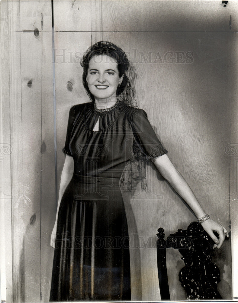 1942 Press Photo Mrs. Harry Hopkins  Mrs. Louise macy - Historic Images