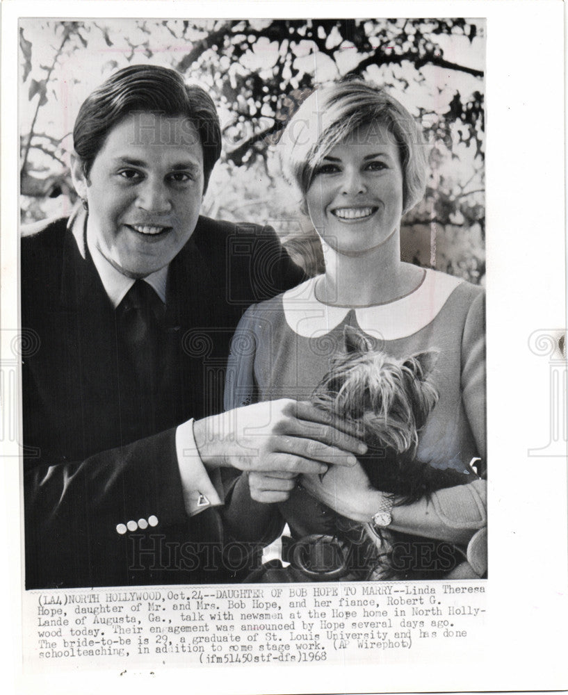 1968 Press Photo Linda Hope Bob Daughter Robert Lande - Historic Images