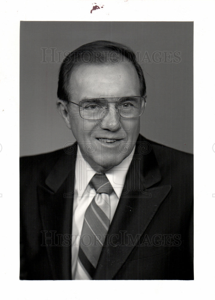 1987 Press Photo George Hooton General Motors retired - Historic Images
