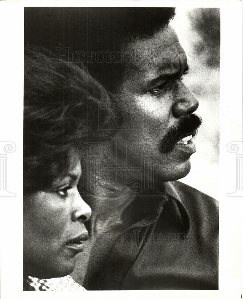 1976 Press Photo Robert Hooks - Historic Images