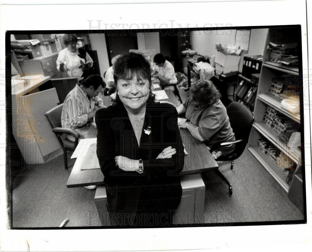 1992 Press Photo Betty Howe, - Historic Images