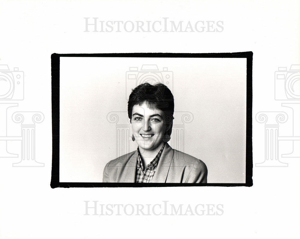 Press Photo Johnette Howard Sports Writer - Historic Images