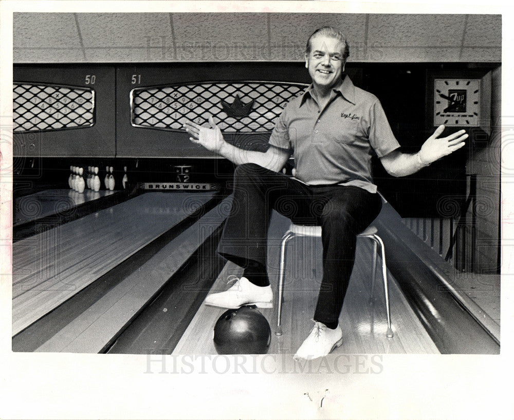 1974 Press Photo Jim Howard coach - Historic Images