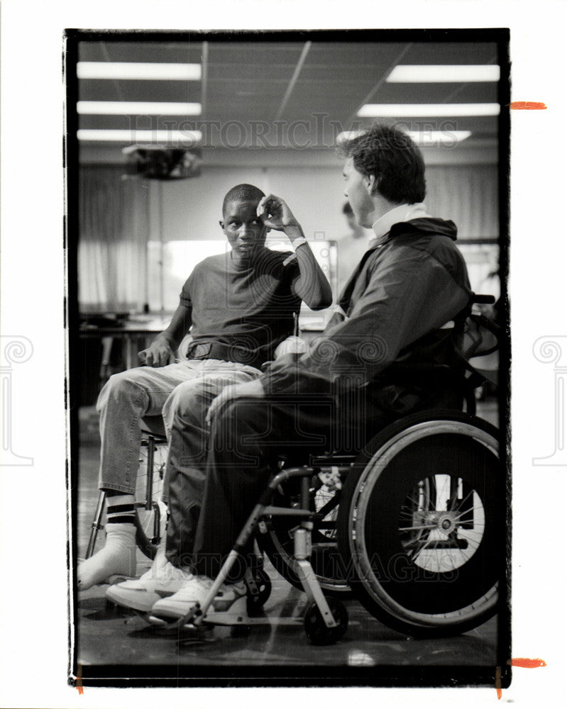 1988 Press Photo Doug Heir Bobby Howard Detroit Rehab - Historic Images