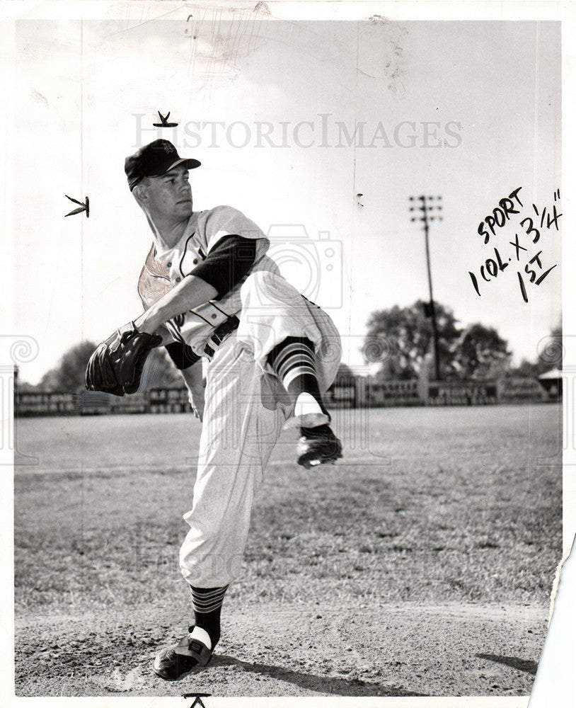 1953 Press Photo Art Houtteman baseball Detroit Tigers - Historic Images