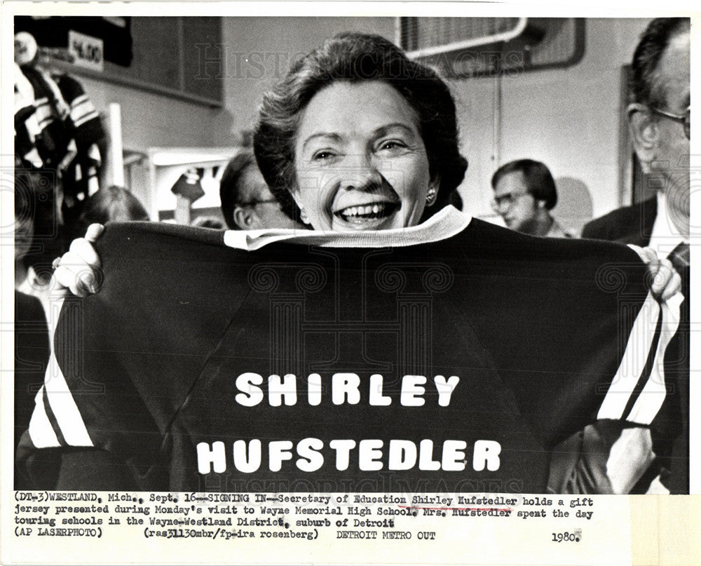 1980 Press Photo Shirley Hugstedler Secretary Education - Historic Images