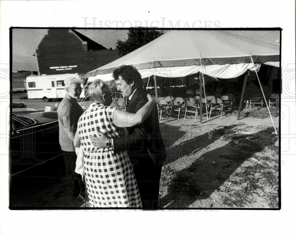 1986 Press Photo Pastor Sammy Huff - Historic Images