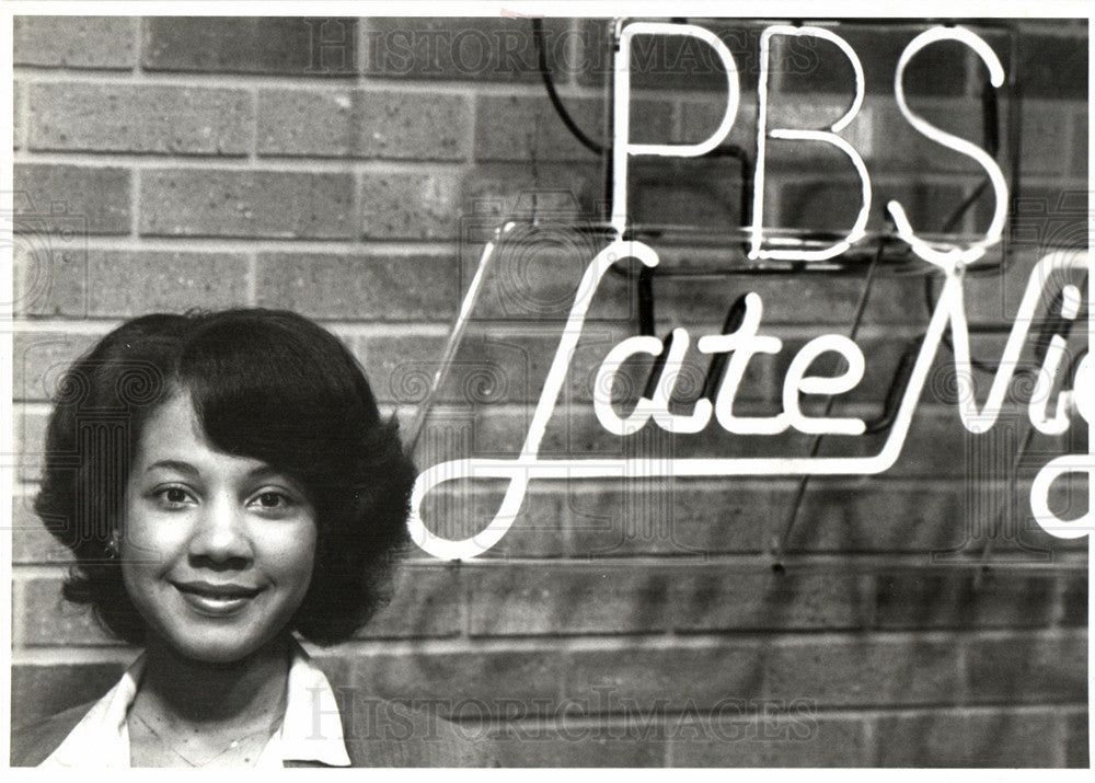 1982 Press Photo Dianne Hudson, PBS LateNight phone-in - Historic Images