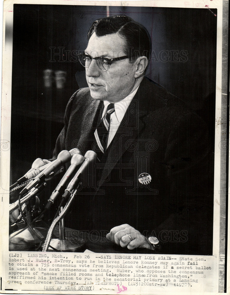 1974 Press Photo Robert J. Huber Republican Politician - Historic Images