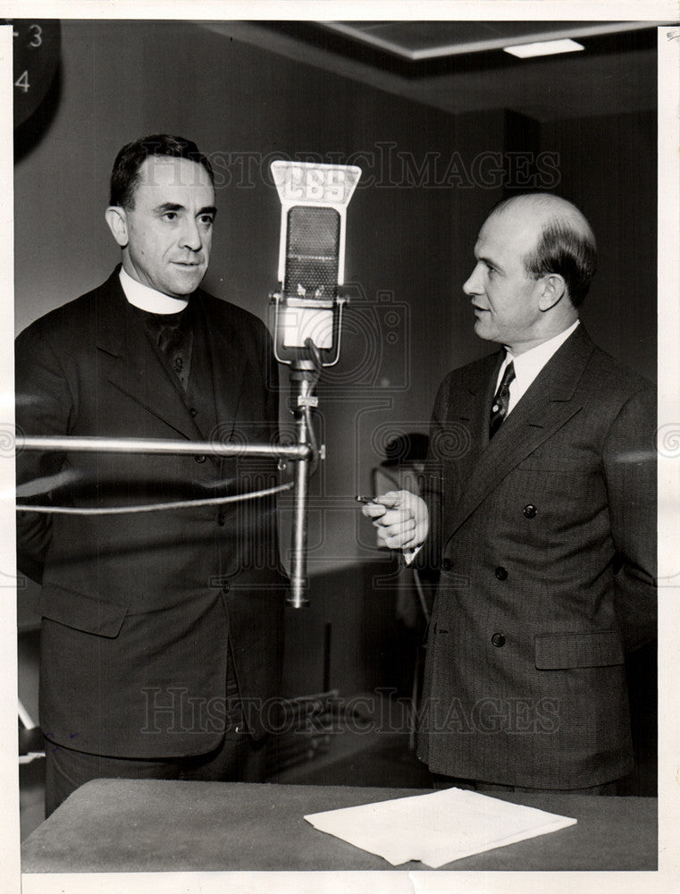 1935 Press Photo Reverend Father Bernard Hubbard - Historic Images