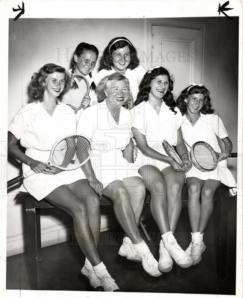1946 Press Photo Jean Hoxie Tennis Coach Michigan - Historic Images