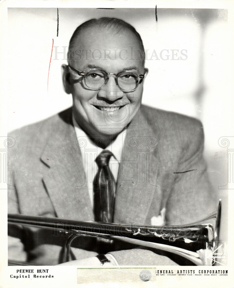 1960 Press Photo Pee Wee Hunt Band Leader - Historic Images