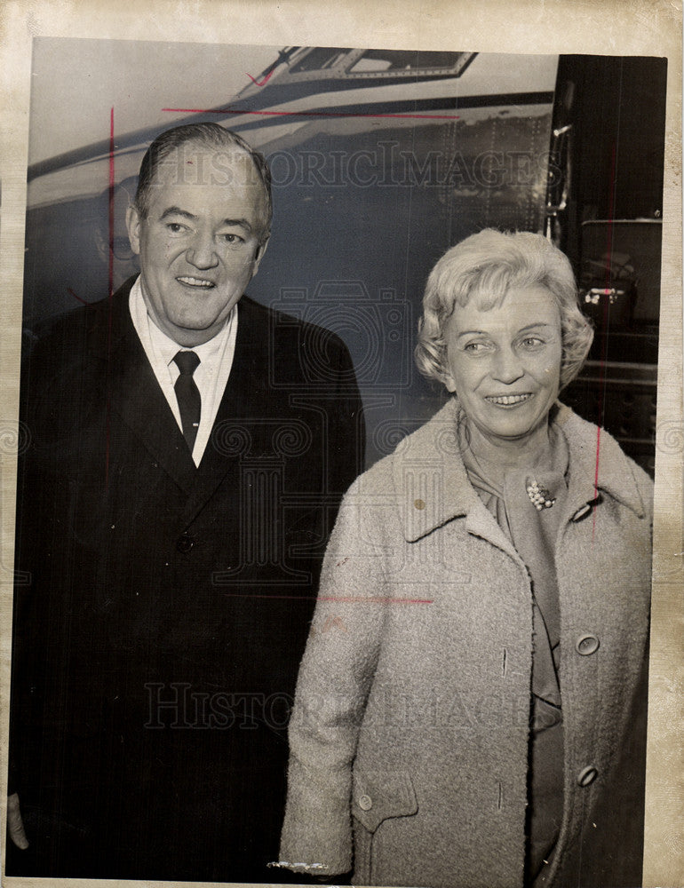 1966 Press Photo Hubert Humphrey  detroit jobs - Historic Images