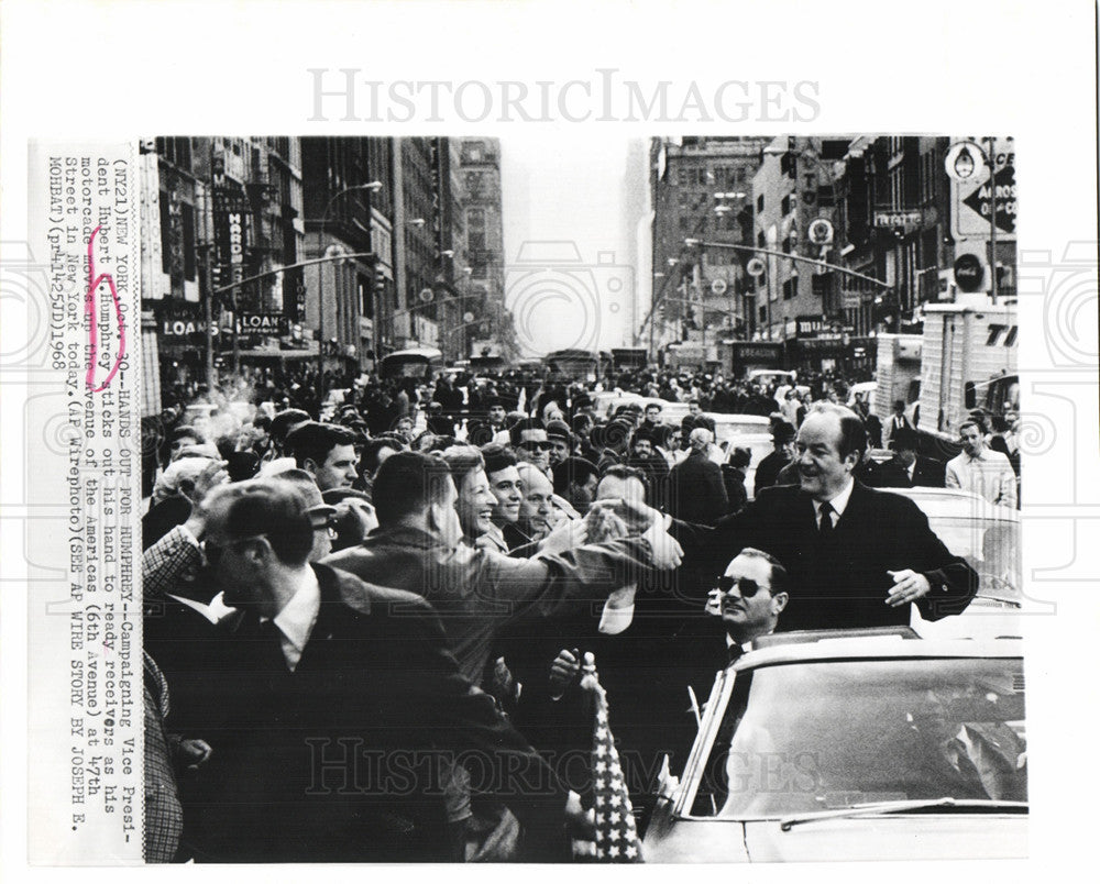 1968 Press Photo Vice President Hubert Humphrey - Historic Images