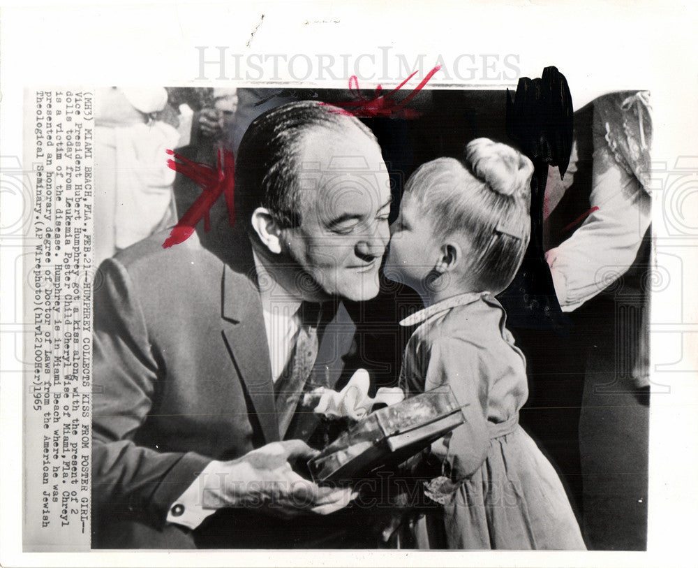 1965 Press Photo Vice President Hubert Humphrey - Historic Images