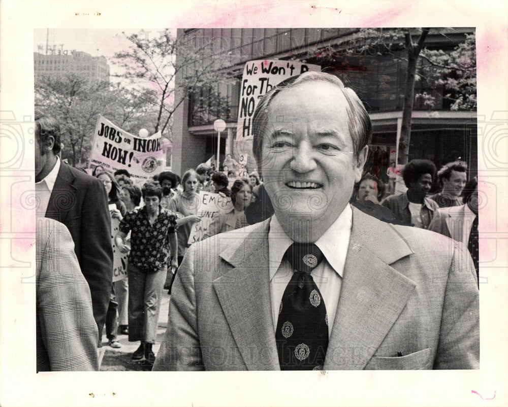 1975 Press Photo James Humphrey Politician - Historic Images