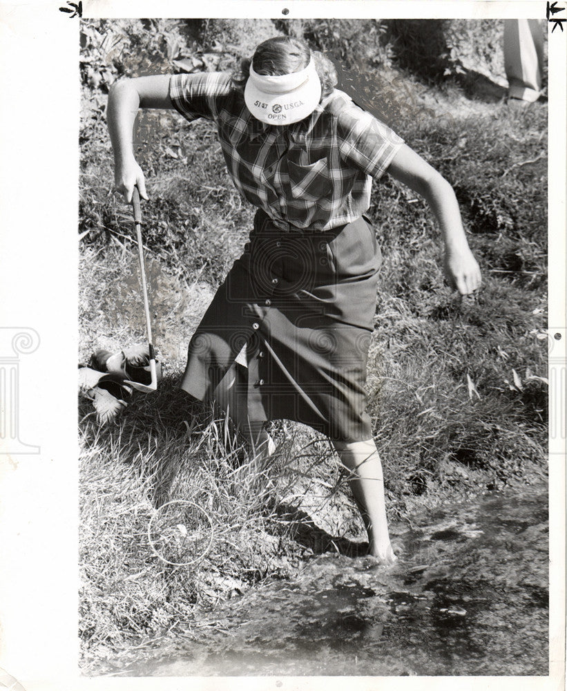 1993 Press Photo Marjorie Row creek play shot - Historic Images