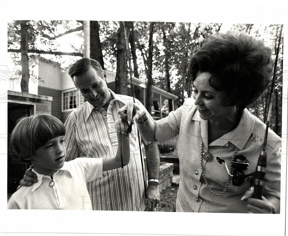 1973 Press Photo Papa Rex TV preacher lake resort wife - Historic Images