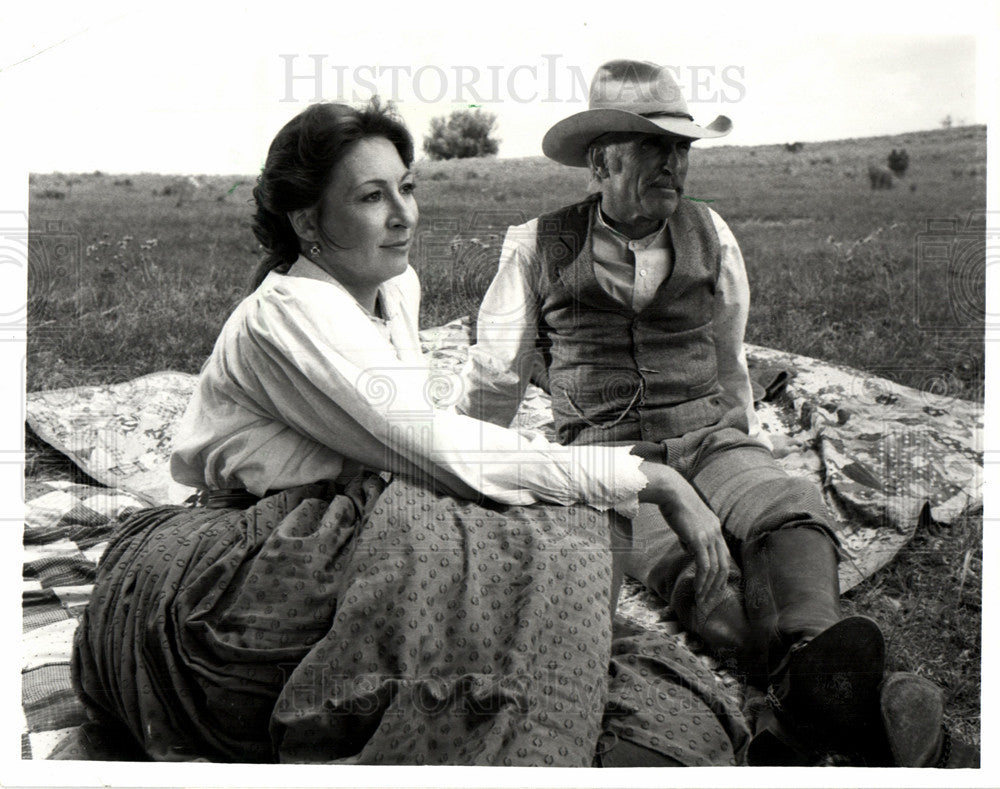 1990 Press Photo Anjelica Huston - Historic Images