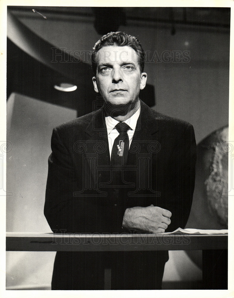 1961 Press Photo Chet Huntley Television Newscaster - Historic Images