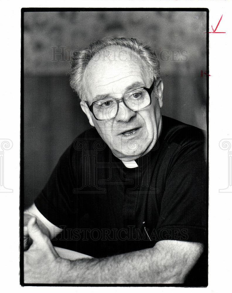 1982 Press Photo Raymond Hunthausen American prelate - Historic Images