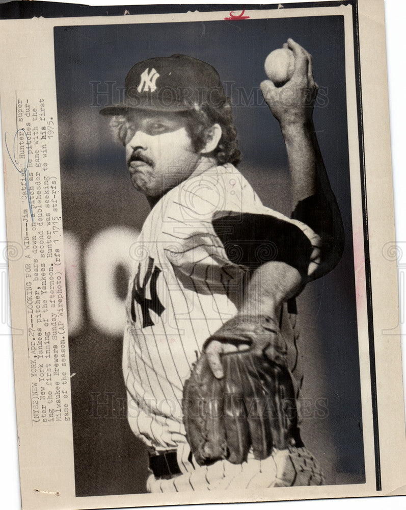 1975 Press Photo Catfish Hunter Looking First Win Seaso - Historic Images